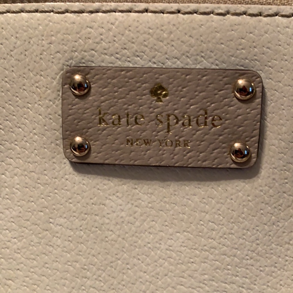 Kate Spade Purse - Picture 2 of 8